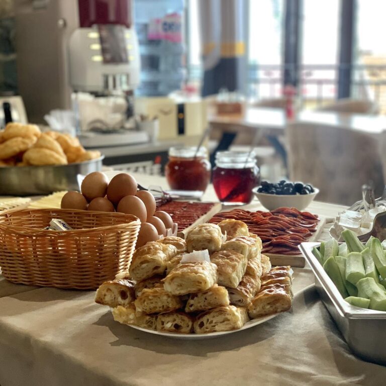 закуска с домашни продукти